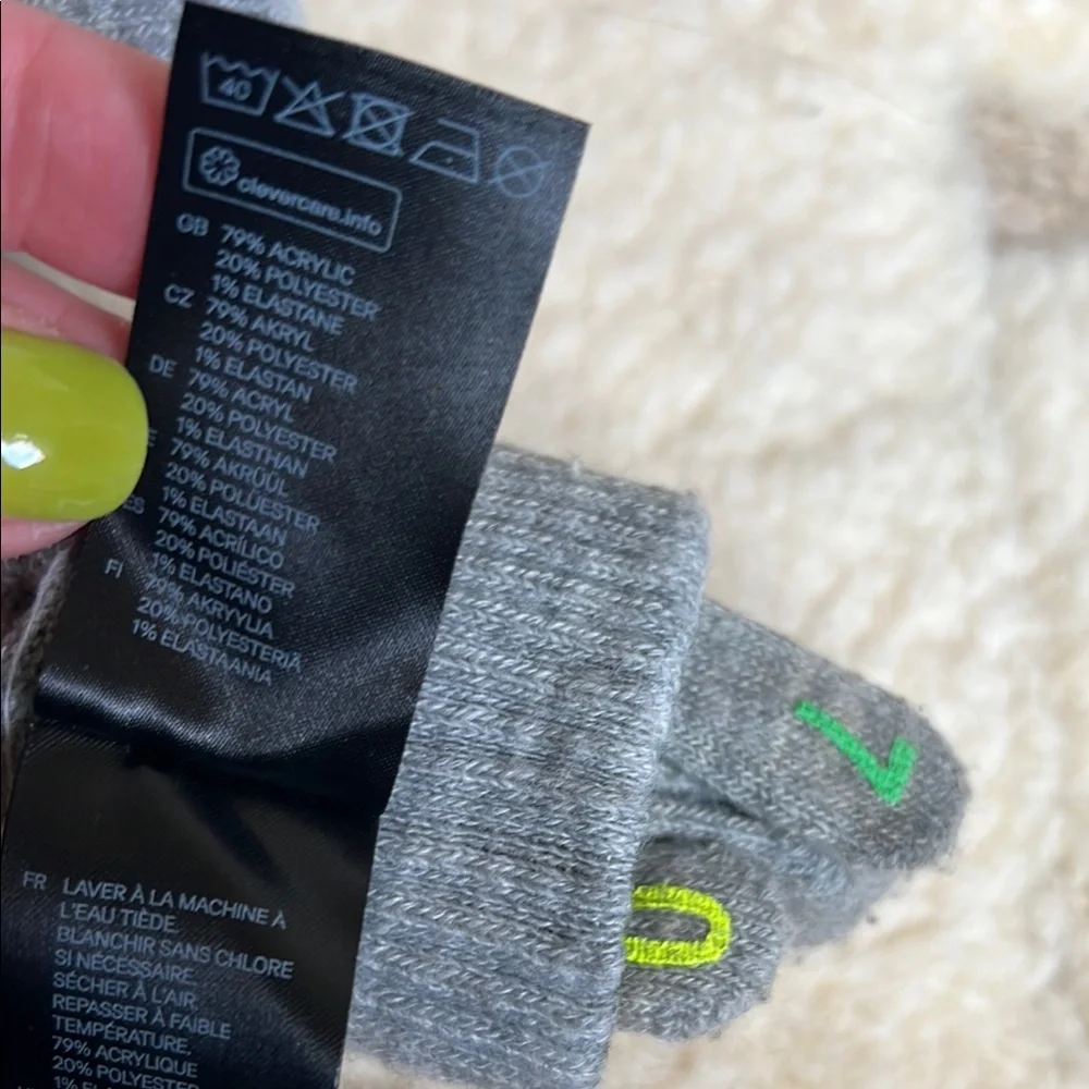 Gray Kids Gloves with Colorful Numbers ~ H & M